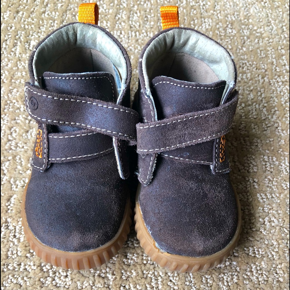 Stride rite brown boots
